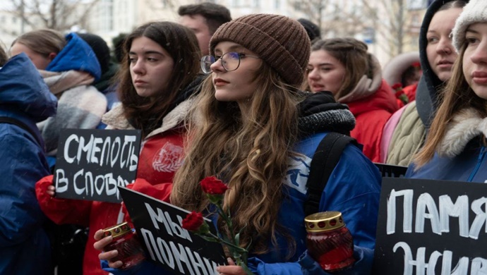 Активисты «Молодой Гвардии Единой России» и «Волонтёрской Роты» почтили память российских журналистов, погибших в зоне СВО и горячих точках