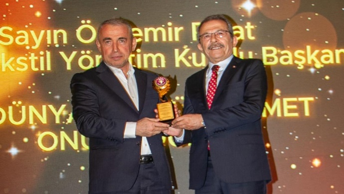 Polat Tekstil Başkanı Özdemir Polat’a “Türk Ekonomisine Hizmet Onur Ödülü” Verildi