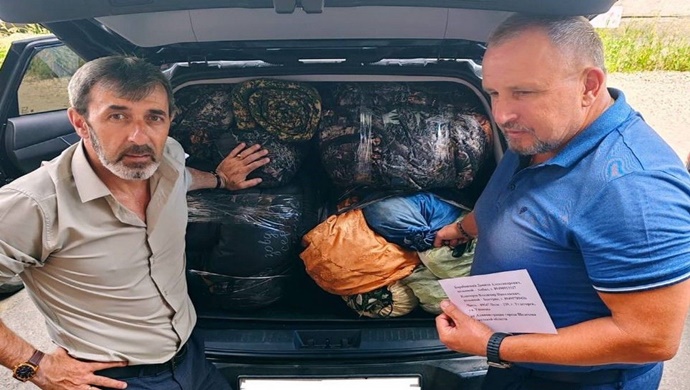 Birleşik Rusya gönüllüleri ve milletvekilleri SVO savaşçılarına destek vermeye devam ediyor