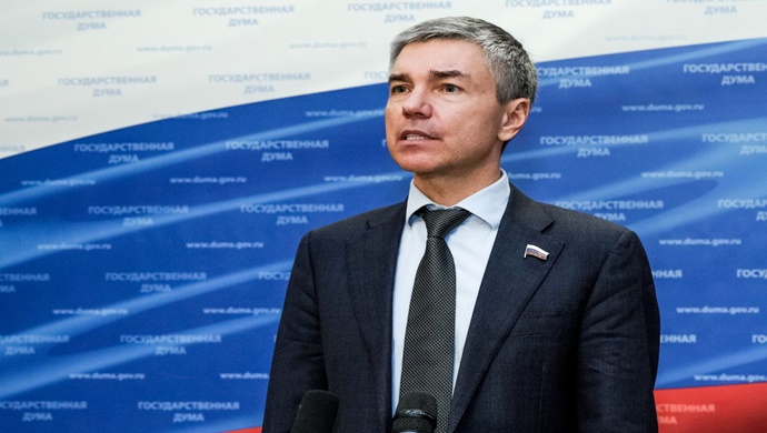 Evgeny Revenko: Bazı Avrupa liderlerinin saldırgan söylemleri karşısında Vladimir Putin, tüm insanlığın kaderi konusundaki sorumluluğunu ortaya koyuyor.