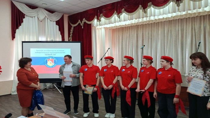 При поддержке «Единой России» в Каменском районе Воронежской области состоялся конкурс школьных агитбригад