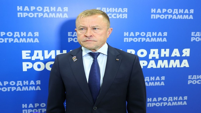 Alexander Kalinin: Birleşik Rusya, işletmelerin ve bölgelerin yararına olacak şekilde platform tabanlı istihdamın geliştirilmesini destekliyor