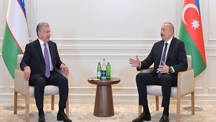 İlham Əliyev Özbəkistan Prezidenti ilə görüşüb